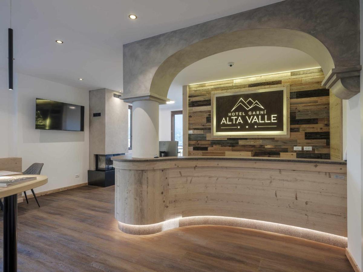 Vione Hotel Garni Alta Valle מראה חיצוני תמונה