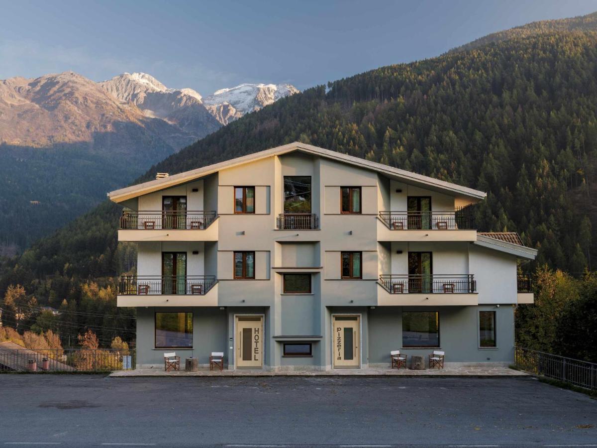 Vione Hotel Garni Alta Valle מראה חיצוני תמונה