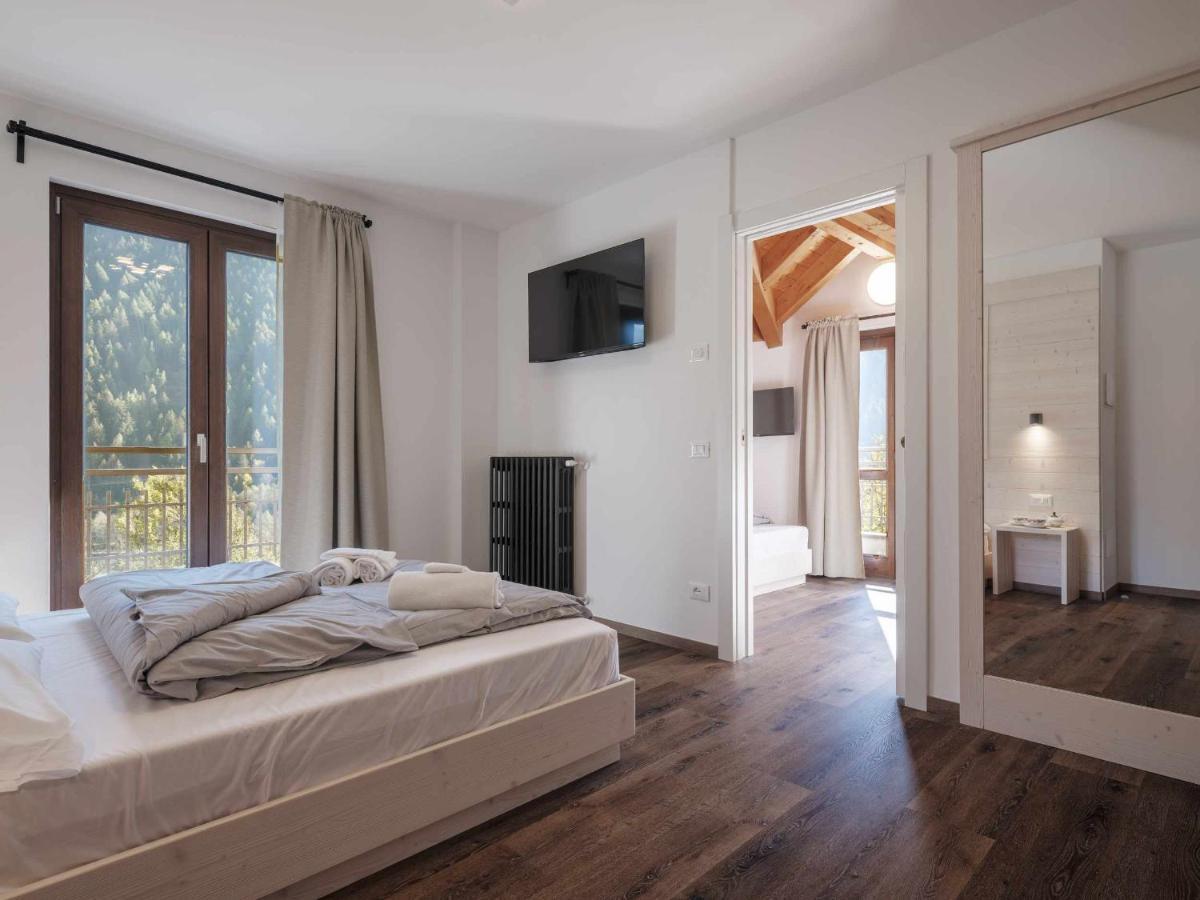 Vione Hotel Garni Alta Valle מראה חיצוני תמונה