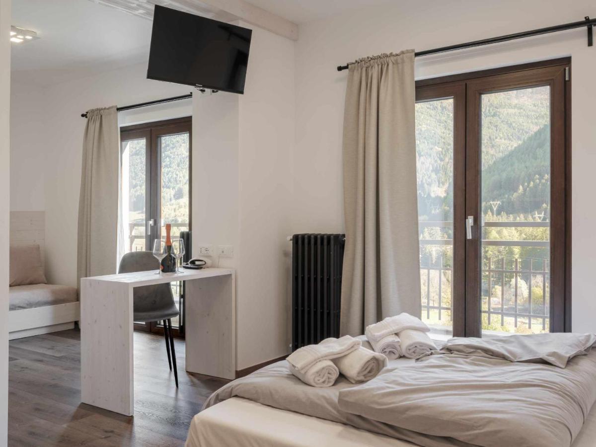 Vione Hotel Garni Alta Valle מראה חיצוני תמונה